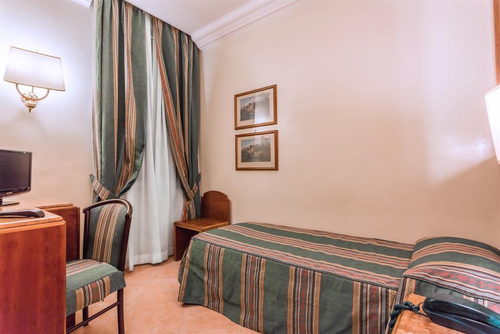 Raeli Hotel Noto Rome Exterior photo