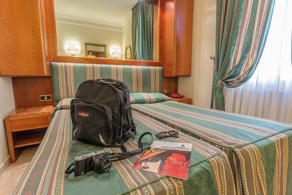 Raeli Hotel Noto Rome Exterior photo