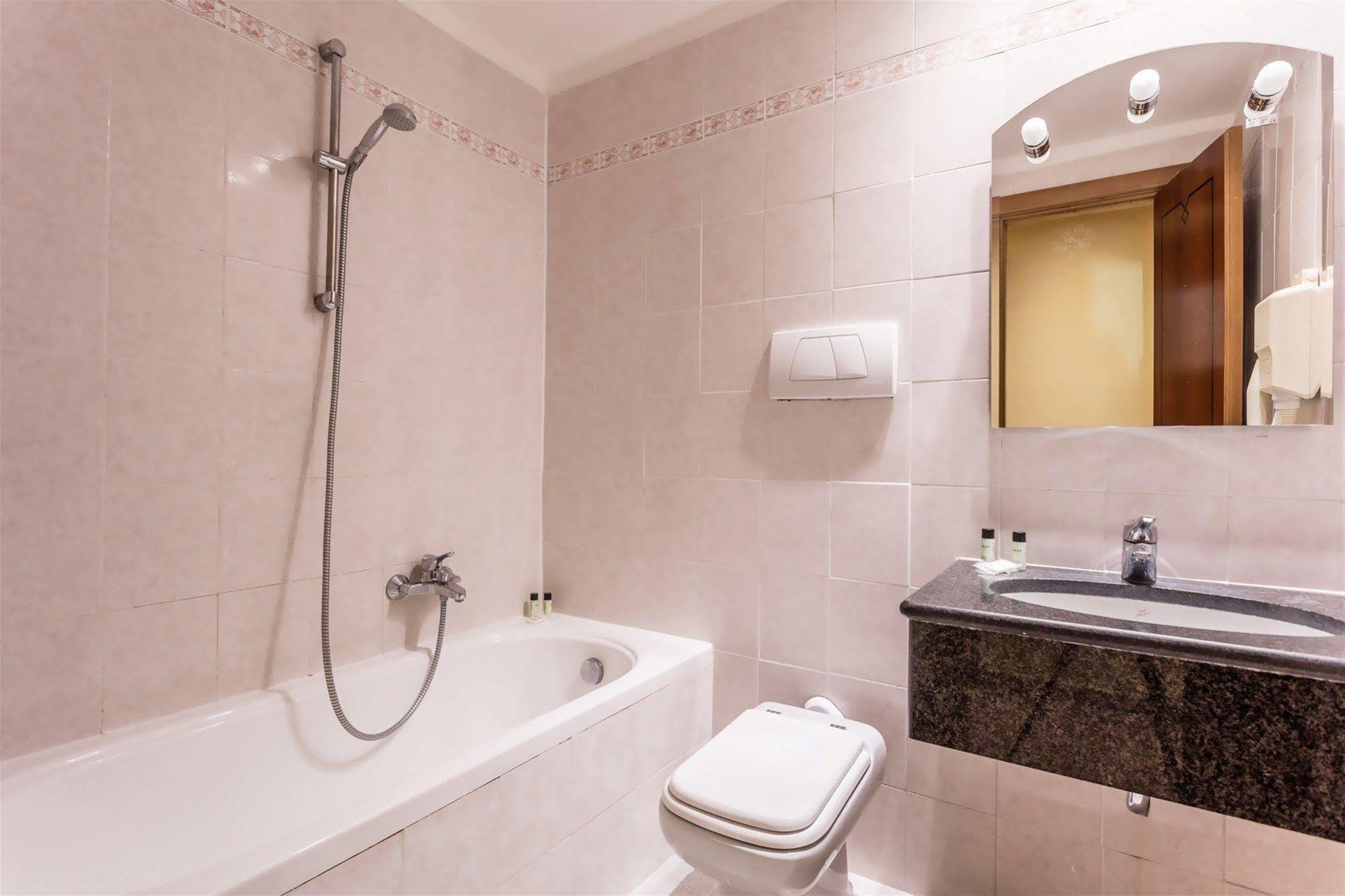 Raeli Hotel Noto Rome Exterior photo