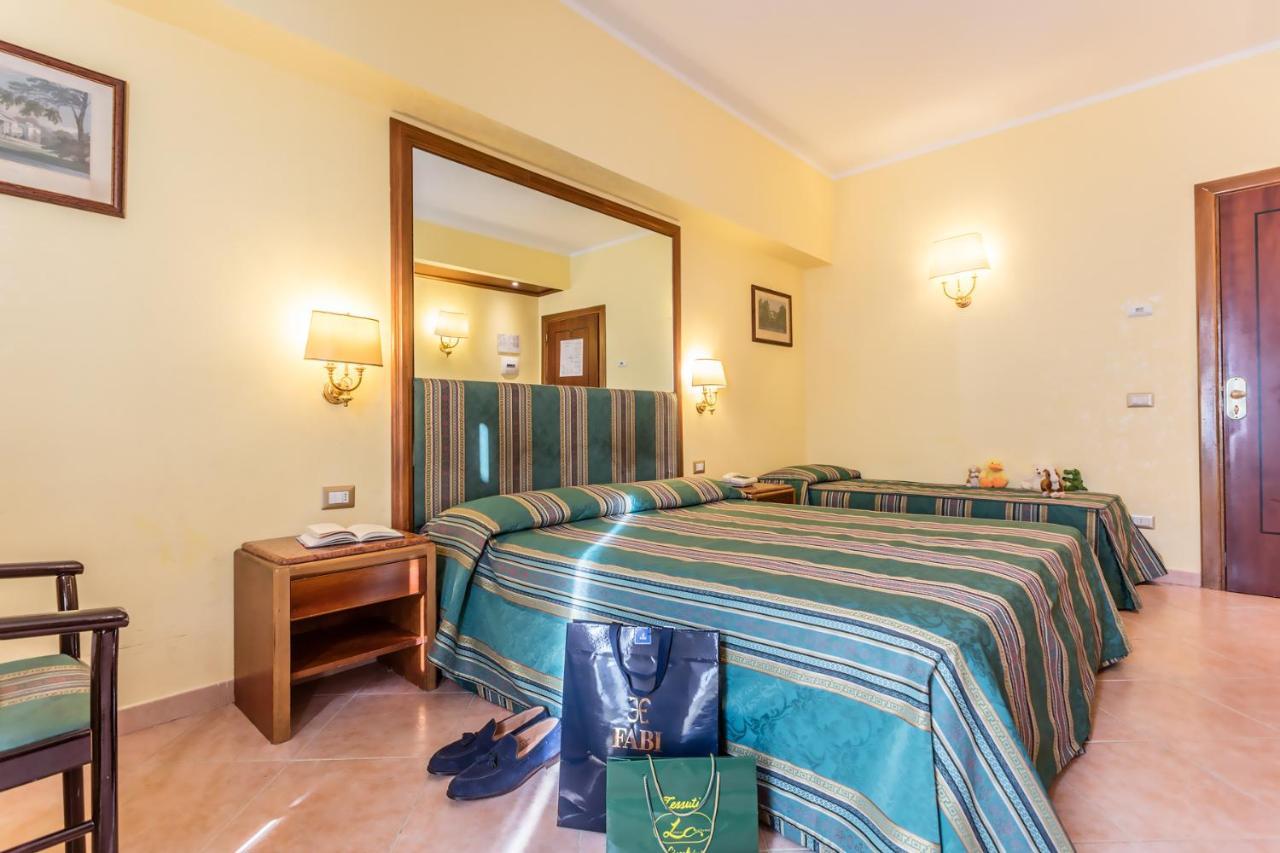 Raeli Hotel Noto Rome Exterior photo