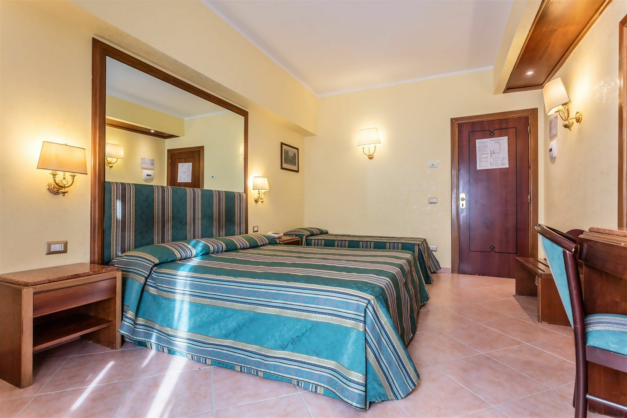 Raeli Hotel Noto Rome Exterior photo